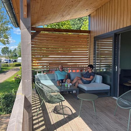 Camping Kleine Belterwijde, Wiede Lodge Met Uitzicht Over Het Water Buitenkant foto