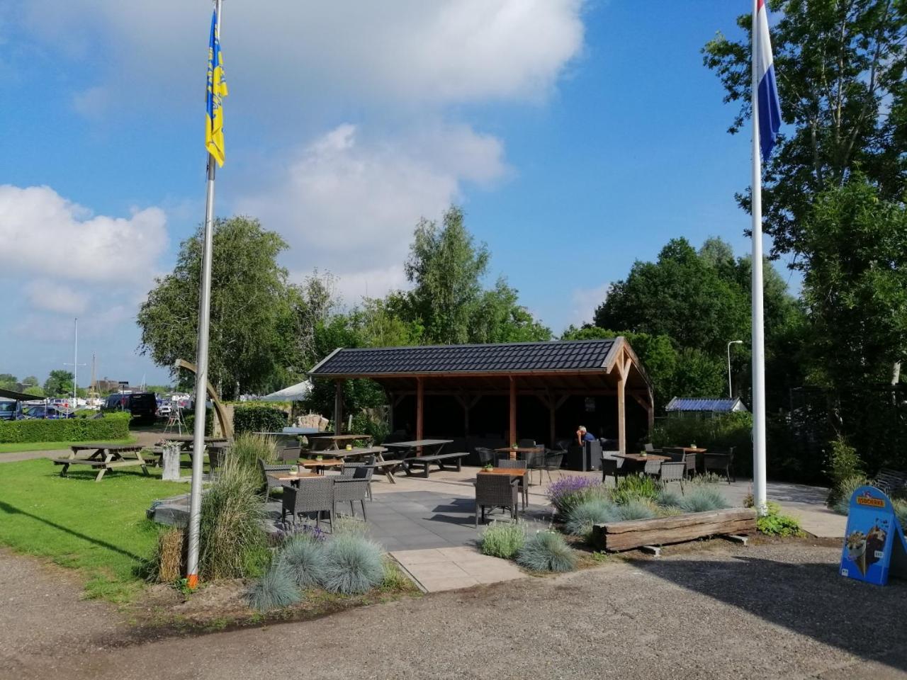 Camping Kleine Belterwijde, Wiede Lodge Met Uitzicht Over Het Water Buitenkant foto